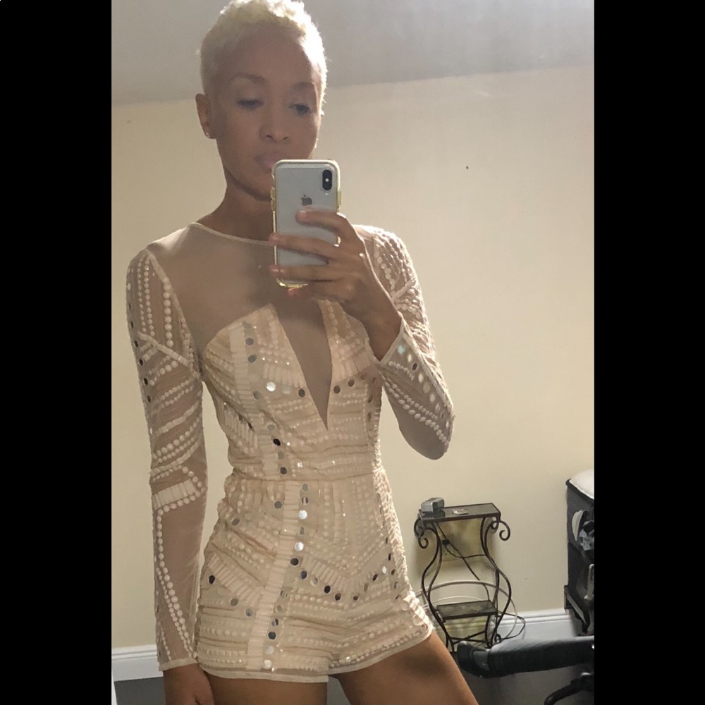 ASOS SEQUIN ROMPER SIZE 4. Off white color; cream